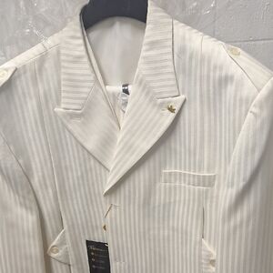 Elegant Cream Striped Men's Suit